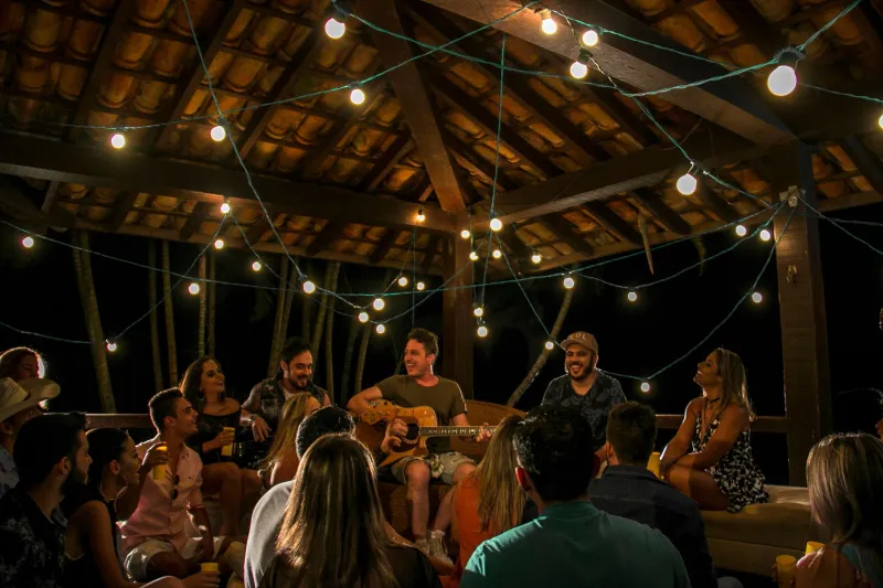 Skip the $200 Tab: Why a Café Show Is the Smartest Weeknight Date in America